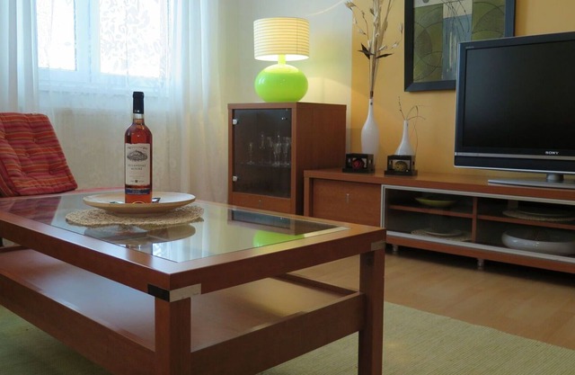 Beautiful apartment for 5 people with WIFI, TV and parking