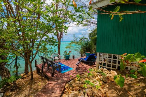 Beautiful beach cabin for two