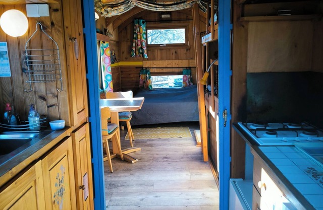 Beautiful caravan in the countryside with wellness area - Sisteron - Gap - Bayons