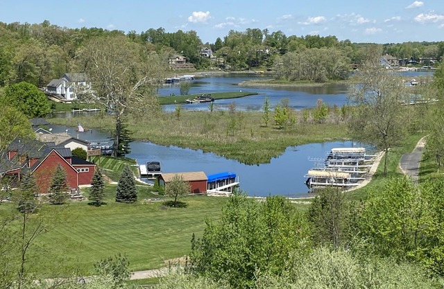 Beautiful Condo on Jimmerson Lake