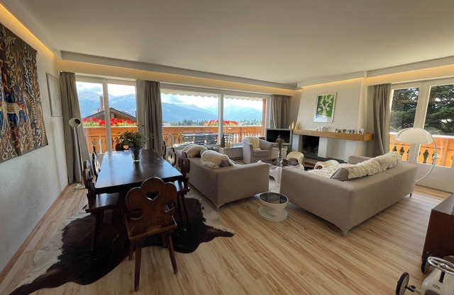 Beautiful & cosy apartment with balcony, view and swimming pool