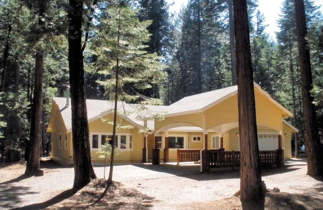 Beautiful Custom Home near Lake McCumber & Mt Lassen