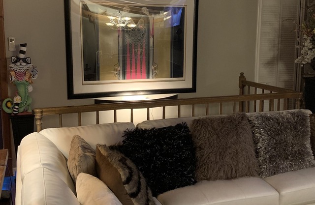 BEAUTIFUL HOME, IMMERSED IN NATURE