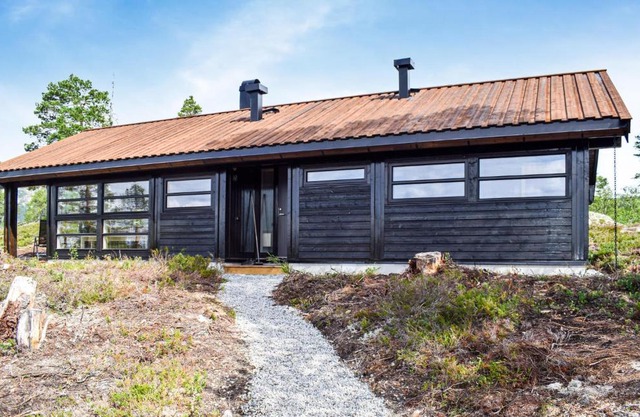 Beautiful Home In Flå With Kitchen