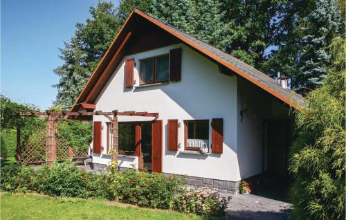 Beautiful Home In Lengenfeldplohn