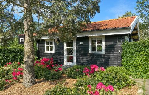 Beautiful Home In Præstø With Wifi