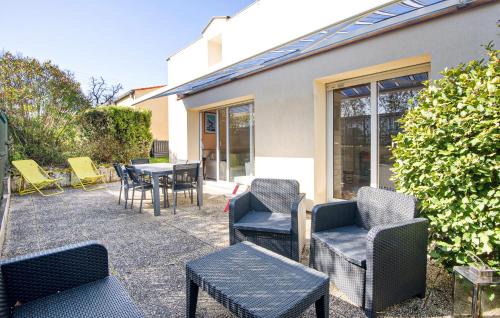 Beautiful Home In Royan With Wifi