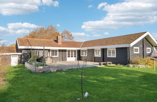 Beautiful home in Samsø with WiFi