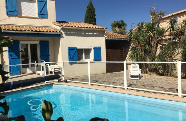 Beautiful house garden, swimming pool, 5min from the sea, 15min from Montpellier