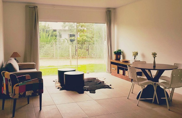 Beautiful house with Wi-Fi, swimming pool and barbecue area