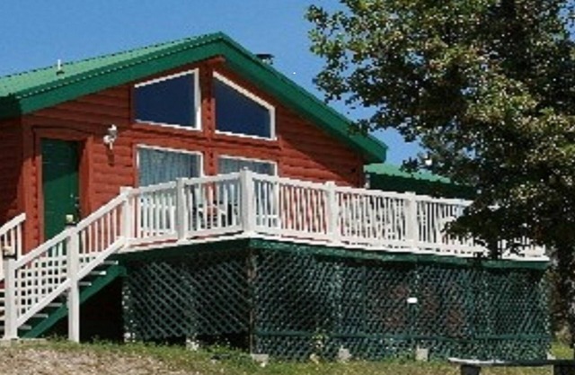 Beautiful log-sided cabin in scenic Chama, New Mexico