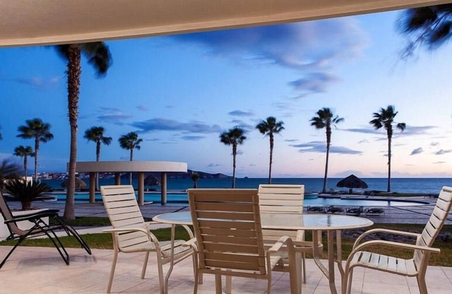 Beautiful Modern Condo vacation in paradise - Playa Blanca by RedAwning