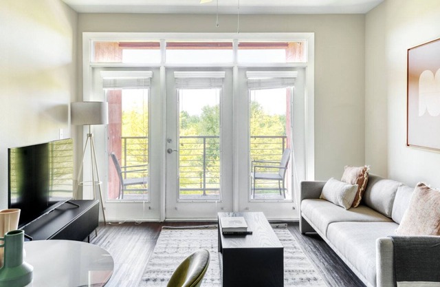 Beautiful Mueller 1BR w/ Pool, W/D & Gym, nr park, by Blueground