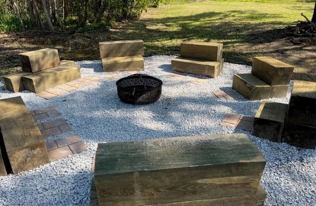 Beautiful, new-build coastal home 2 blocks from the waters edge!