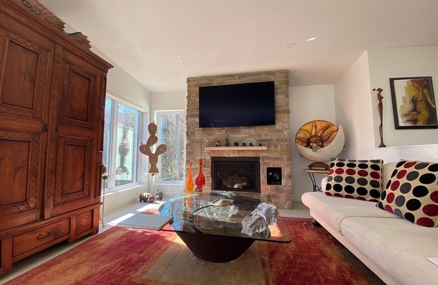 Beautiful new home in the woods