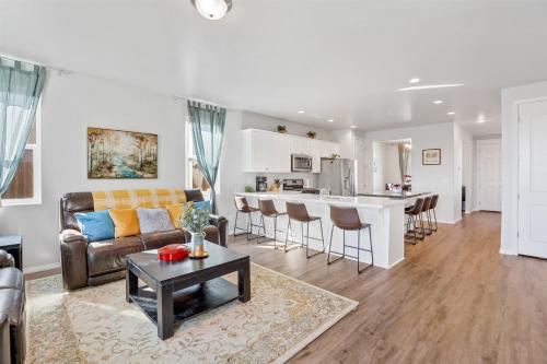 Beautiful Newly Built Home with Central AC