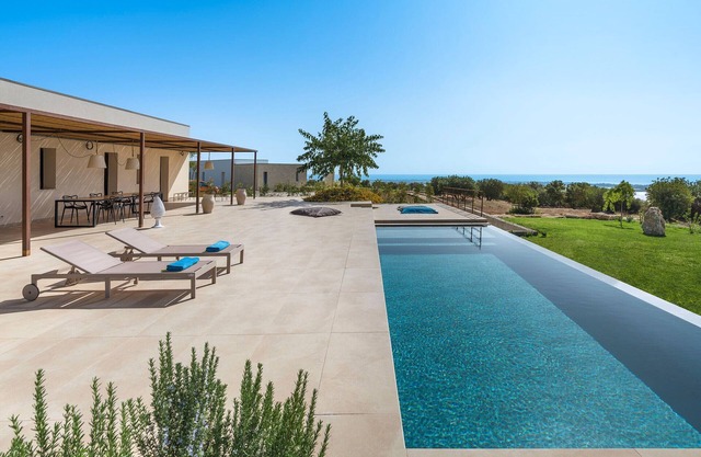 Beautiful pool villa in Sampieri