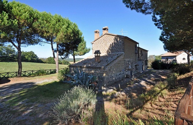 Beautiful private villa for 9 guests with WIFI, private pool, TV, pets allowed and panoramic view