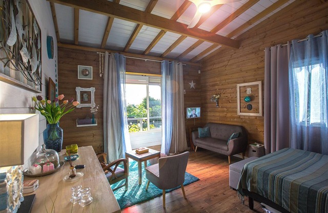 Beautiful, spacious, quiet room