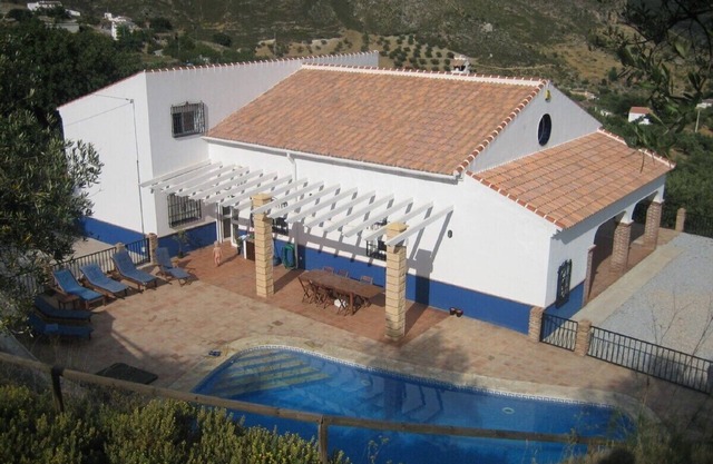 Beautiful spacious villa with fantastic views and private pool