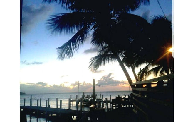Beautiful Sunsets in Key Largo House 2br 1 bth