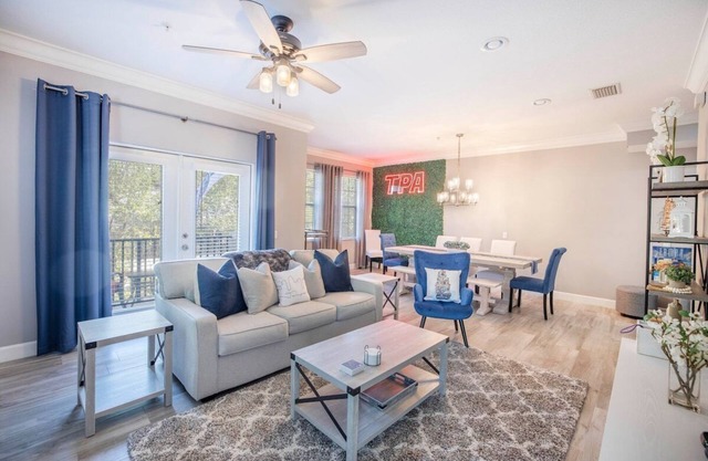 Beautiful Townhome in South Tampa/Hyde Park