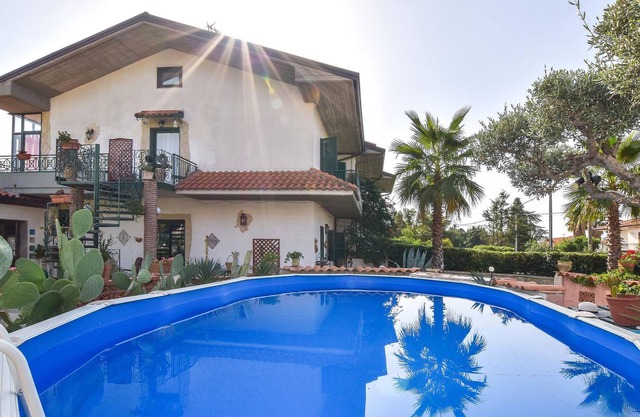 Beautiful vacation home on the slopes of Etna