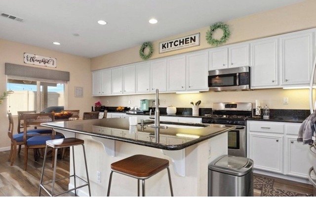 Beautiful Victorville Home