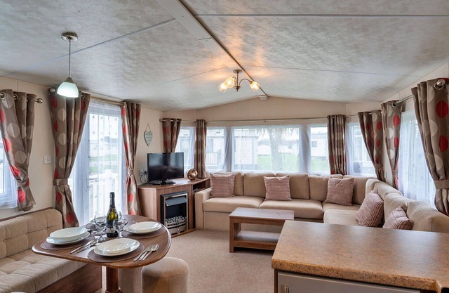 Beautiful villa for 6 guests with pool, WIFI, terrace and pets allowed