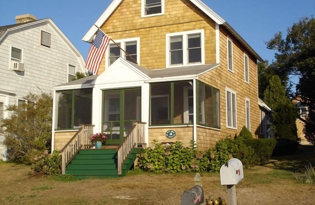 Beautiful Waterfront Beach House