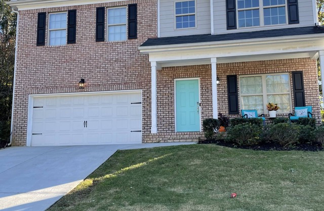 Beautifully decorated modern home with lots of space.