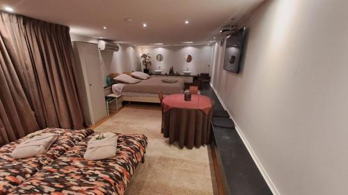 BeautyD-Logies B&B gezinskamer JUNIOR-SUITE centrum Gullegem