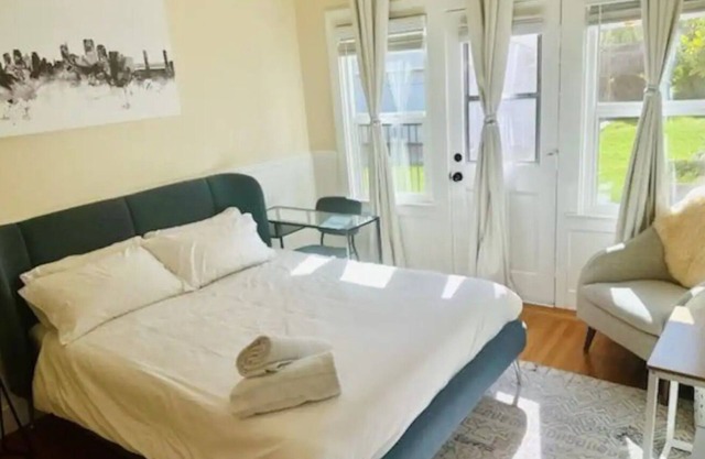 Bebedeux - Charming & Clean Classic in the Fab 40s nn