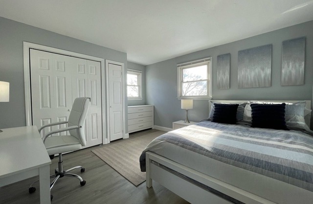 Bell Hill Modern 2BD Condo near Hospitals | HBHS