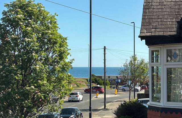 Bella's Beach House - less than 100m from the seafront in Whitley Bay!