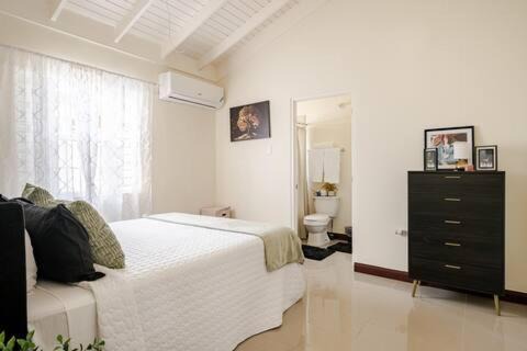 BellaRose at Colbeck ,Gated with Pool, Stylishly modern