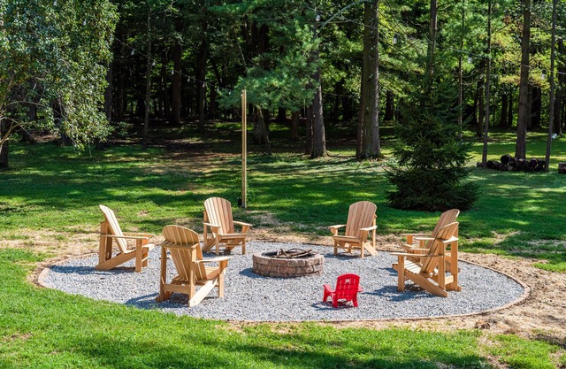 Bellbrook | Professionally Remodeled | 10 Acres in the Woods w/Zipline!