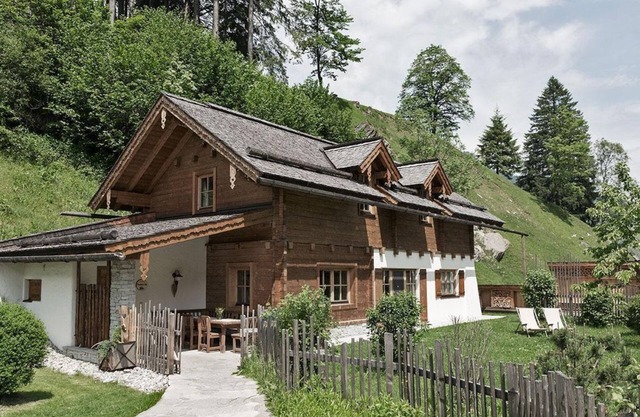 Bergkiefer-Alm Enzian-Alm Almrosen-Hüttn - Holiday village Holzleb'n