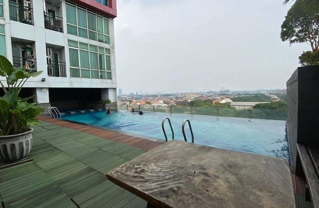 Best Price And Relaxing Studio (No Kitchen) At Tamansari Papilio Apartment