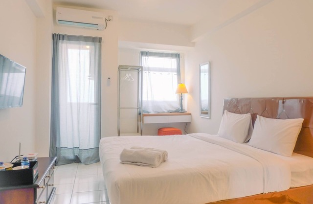 Best Price Studio Apartment at Gunung Putri Square