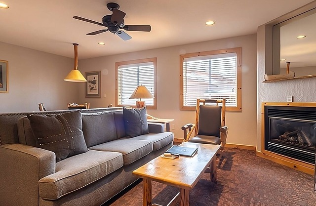 Best Value | 3 Units| Kitchen | Outdoor Spa Tub | Free Parking | Olympic Valley