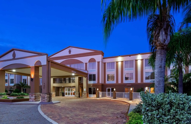 Best Western Plus Ambassador Suites Venice