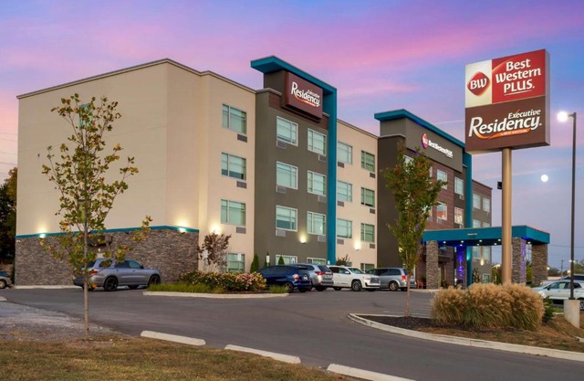 Best Western Plus Executive Residency Antioch Inn