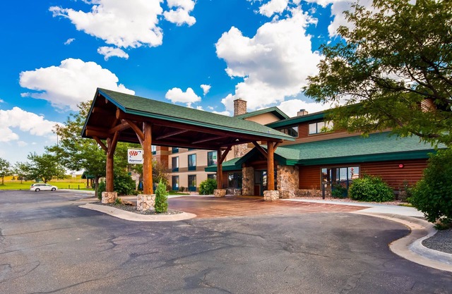 Best Western Plus Sidney Lodge