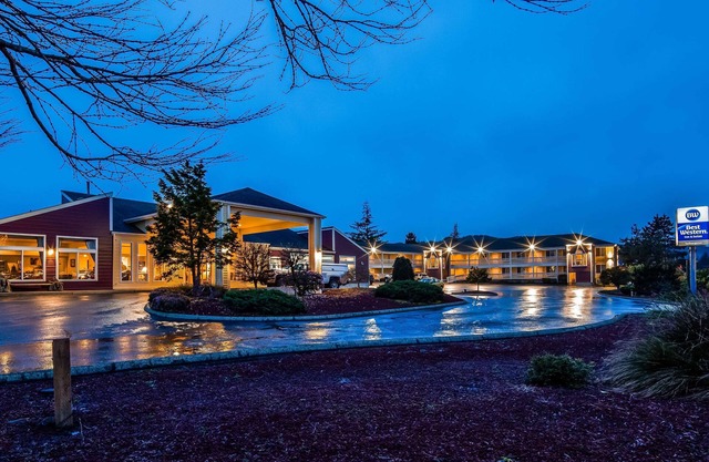 Best Western Salbasgeon Inn & Suites Of Reedsport