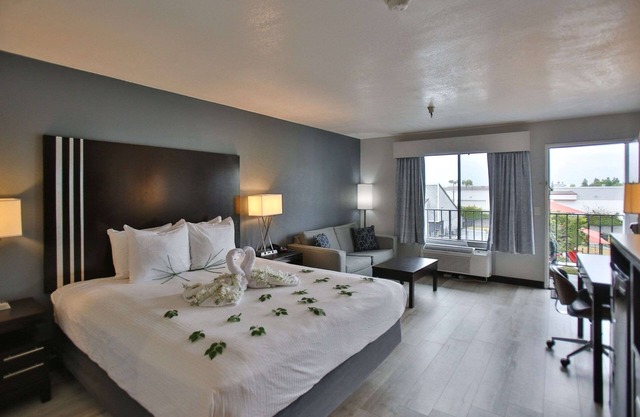 Best Western Surf City
