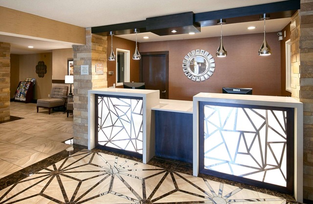 Best Western Woodland Inn