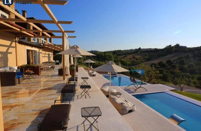 BH233 - R - Villa Chalkidiki