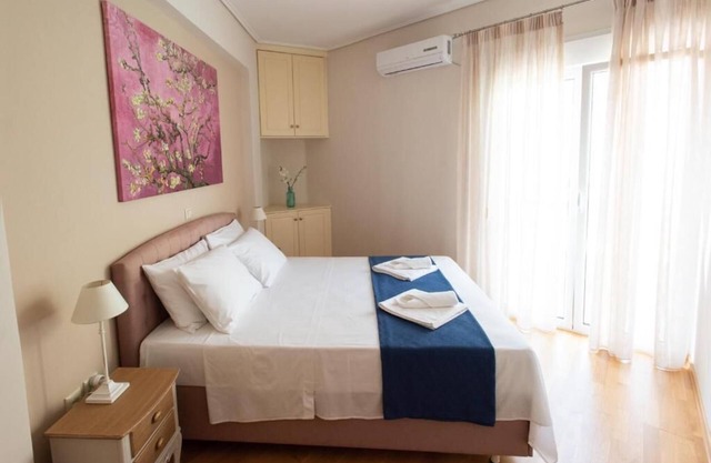 BHA055 - C - Apartment Athens