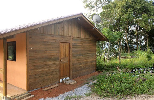 Bird's Rest - New house with 2 suites, living room, kitchen, balcony with a view.